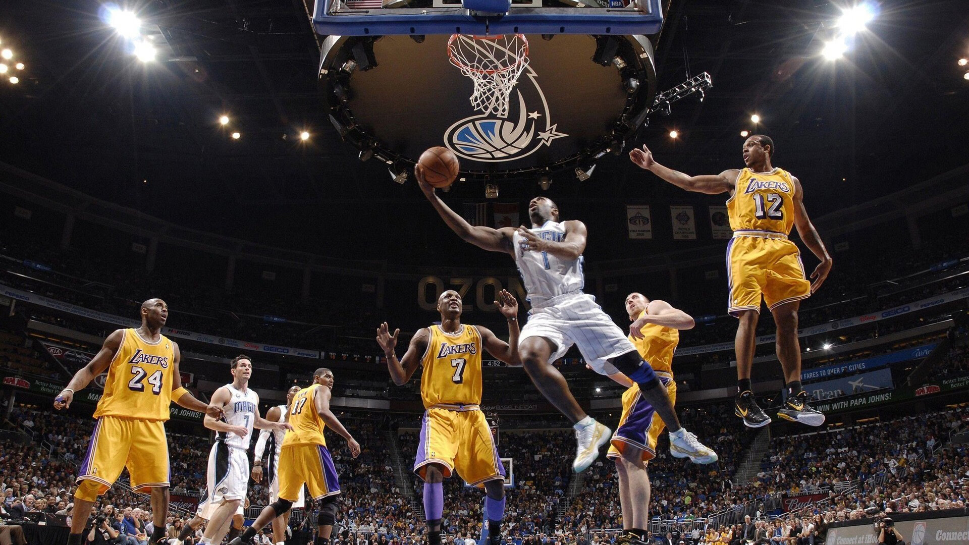 震惊！NBA总决赛夜，足球巨星迪马利亚空降球场，一记香蕉球三分引爆全场！